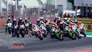 2018-WSBK-Misano-R1-Rea-Start-1021x580